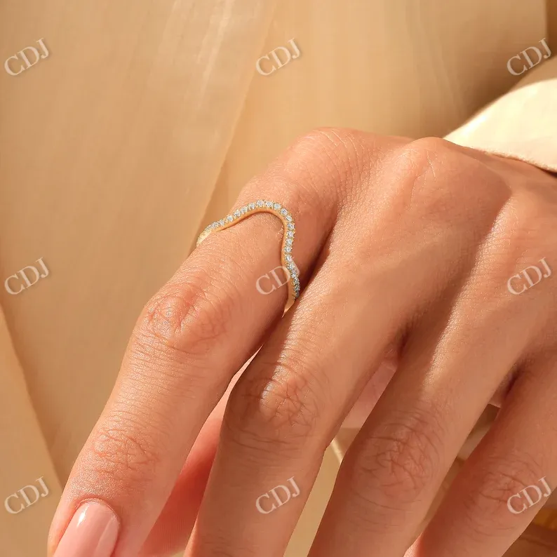 0.21CTW Dedicating Curved Wedding Band