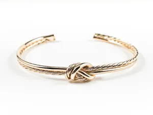 Modern Shiny Metallic & Rope Textured Center Knot Design Gold Tone Brass Cuff Bangle