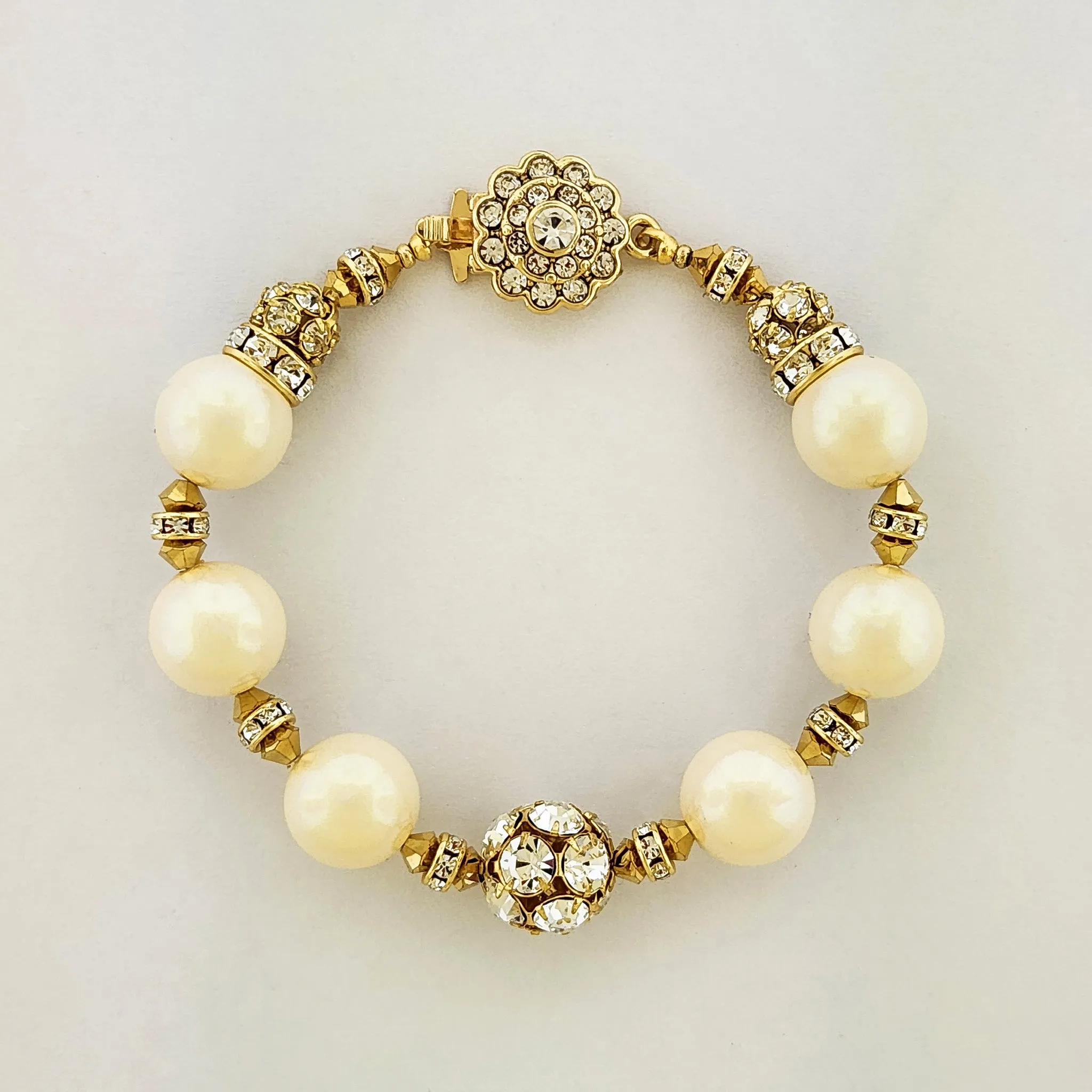 Pearl Bracelet with Crystal Embellishments