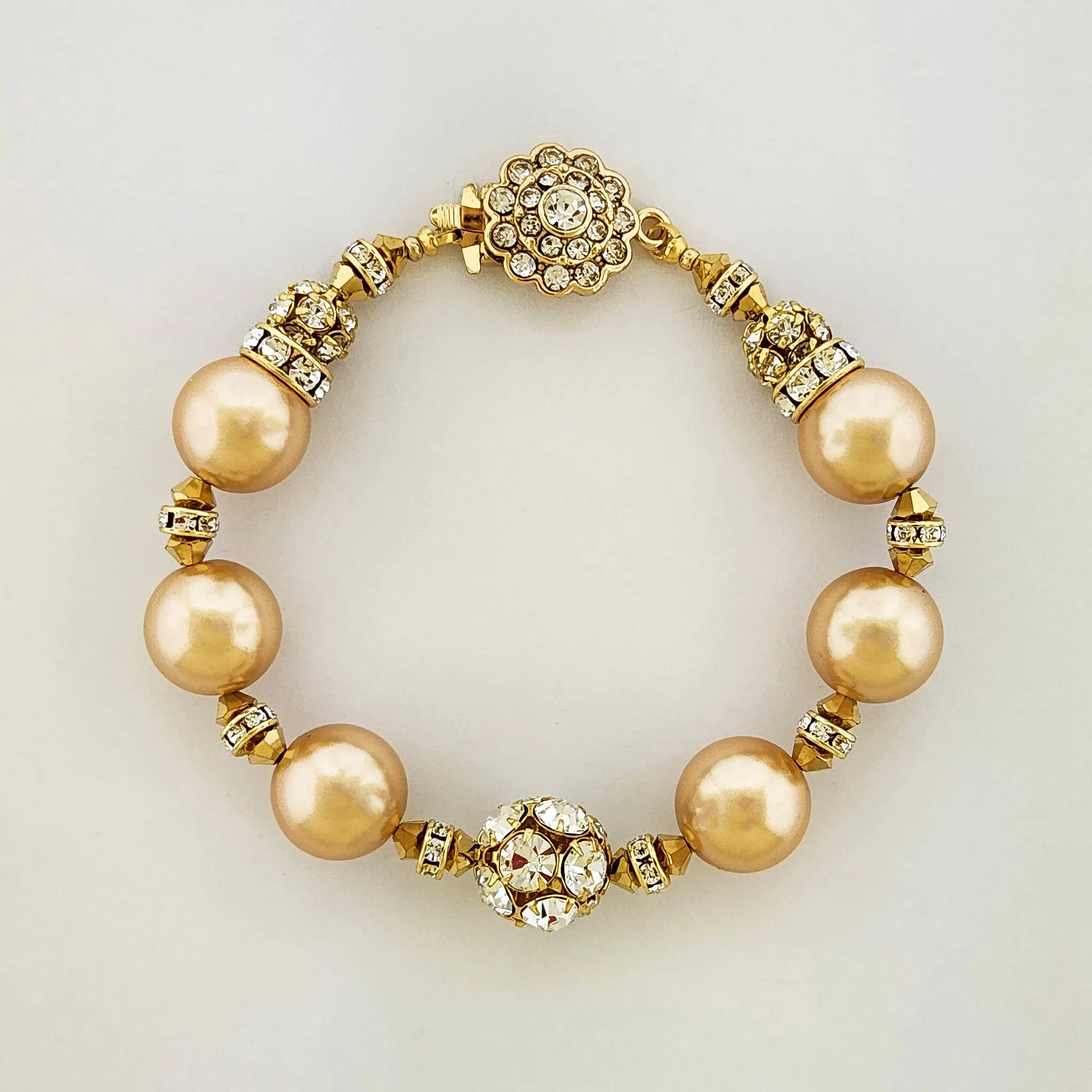 Pearl Bracelet with Crystal Embellishments